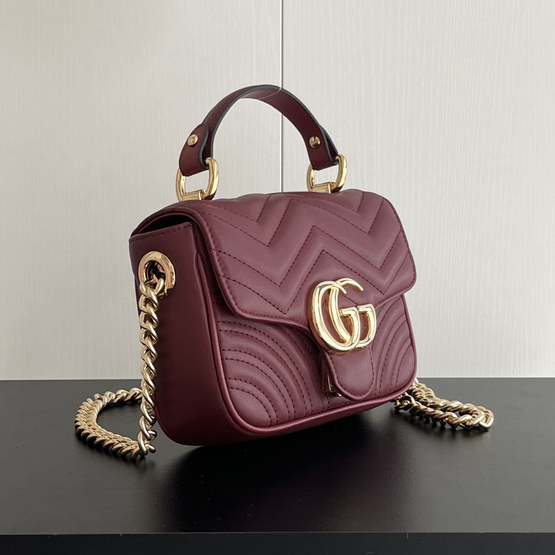 Gucci Satchel Bags